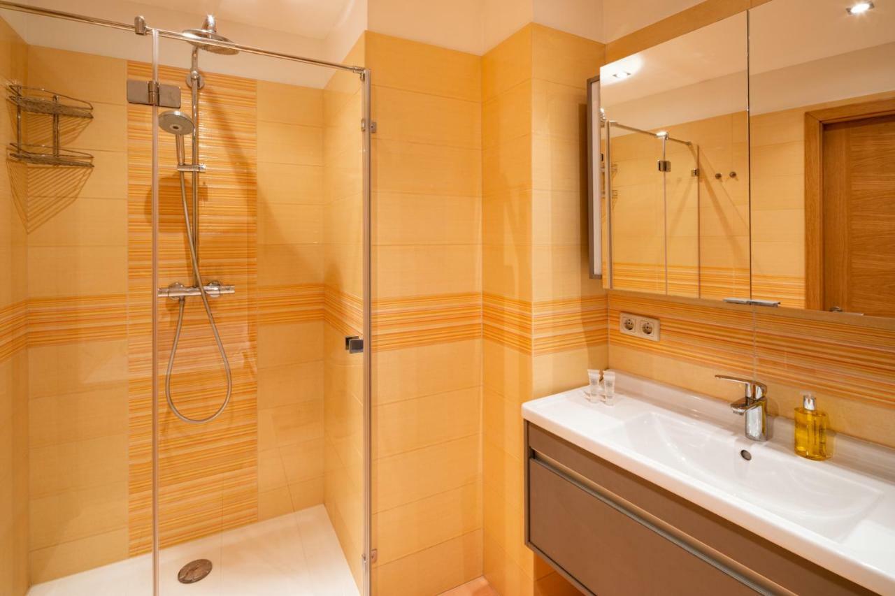 Old Riga Two Bedroom Apartment At Galleria Екстер'єр фото