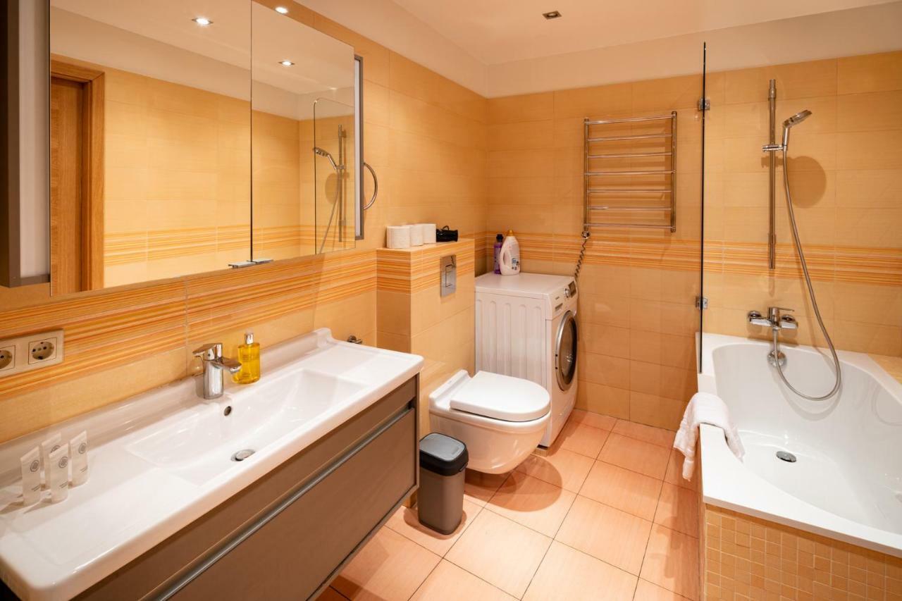 Old Riga Two Bedroom Apartment At Galleria Екстер'єр фото